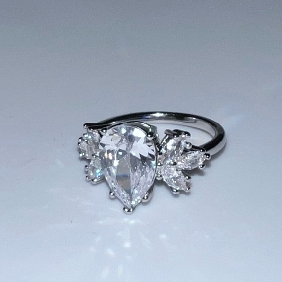 3 Ct Pear Teardrop Shap Engagement Ring Marquise Diamond Wedding 18k White Gold